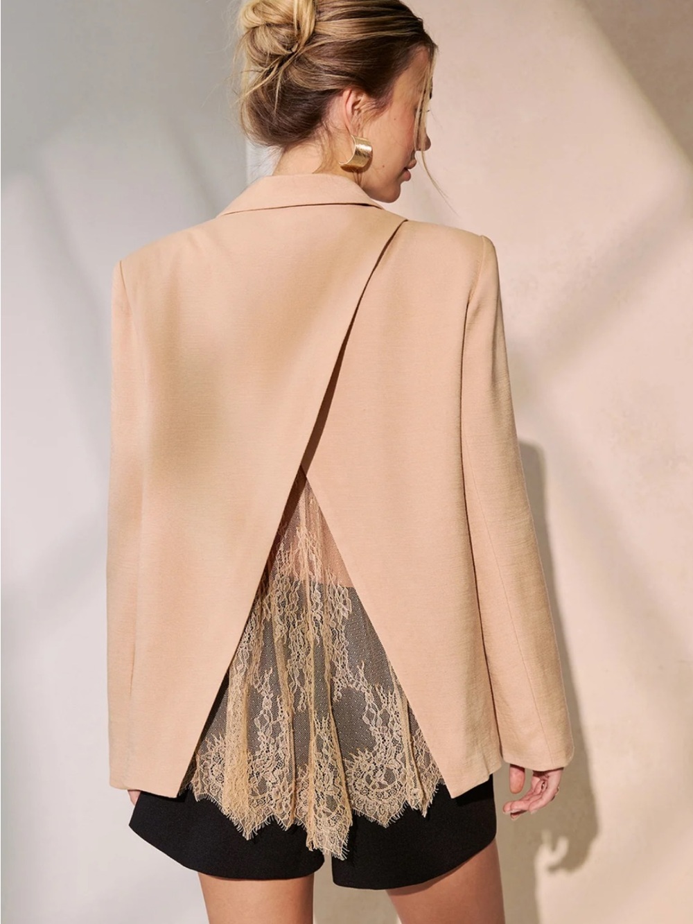 Commense Women’s Linen Back-Slit Blazer with Lace Panel Small
